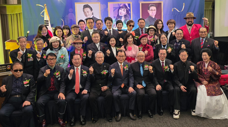 수상자들과.jpg