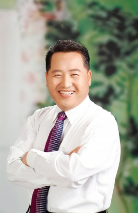 changho Lee.jpg