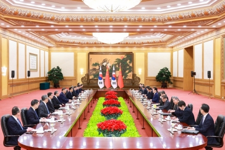 [한중연합일보] 이재명 대통령과 시진핑 주석 한중 정상회담이 베이징에서 열려