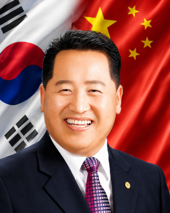 [이창호 칼럼] 권력자는 역사 앞에 겸손해야 한다
